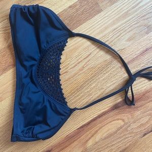Black bikini top